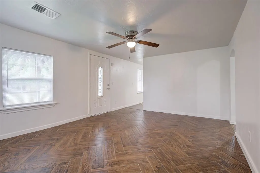 Photo 8 — 3600 SW 41st Street, Oklahoma City, OK 73119