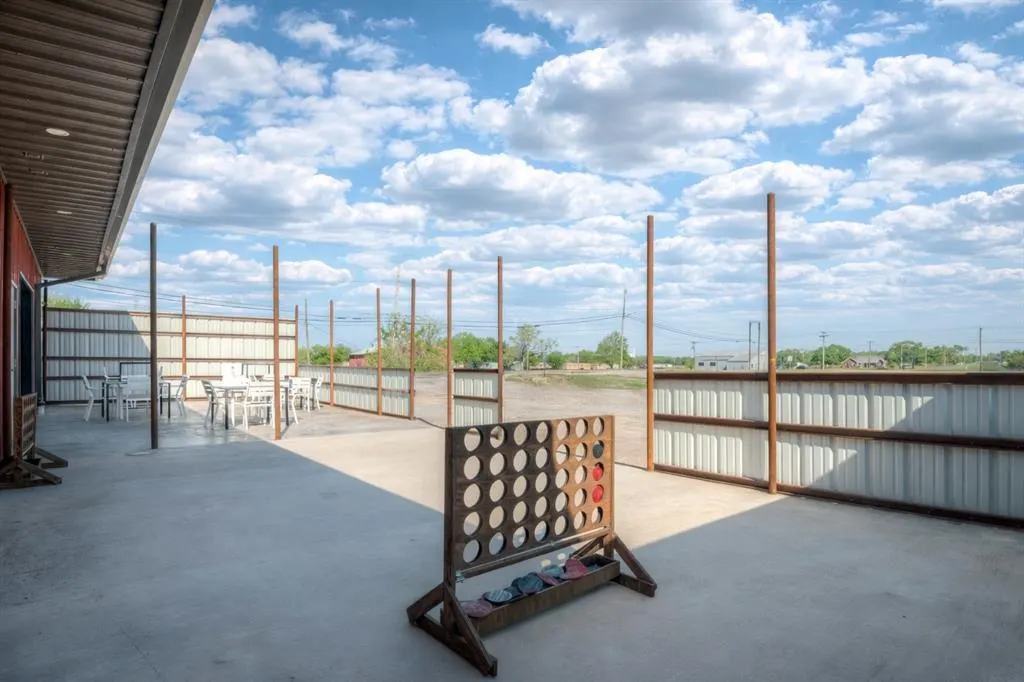 Photo 28 — 106 NW 4th Street, Lindsay, OK 73052