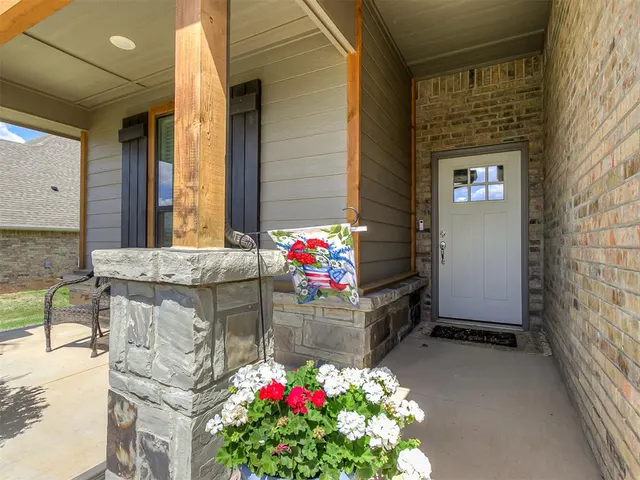 Photo 2 — 8809 Arya Road, Edmond, OK 73007