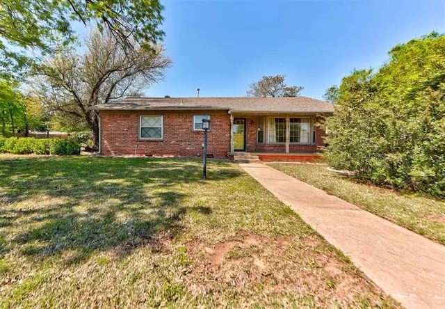 Photo 3 — 5101 N Miller Place, Oklahoma City, OK 73112
