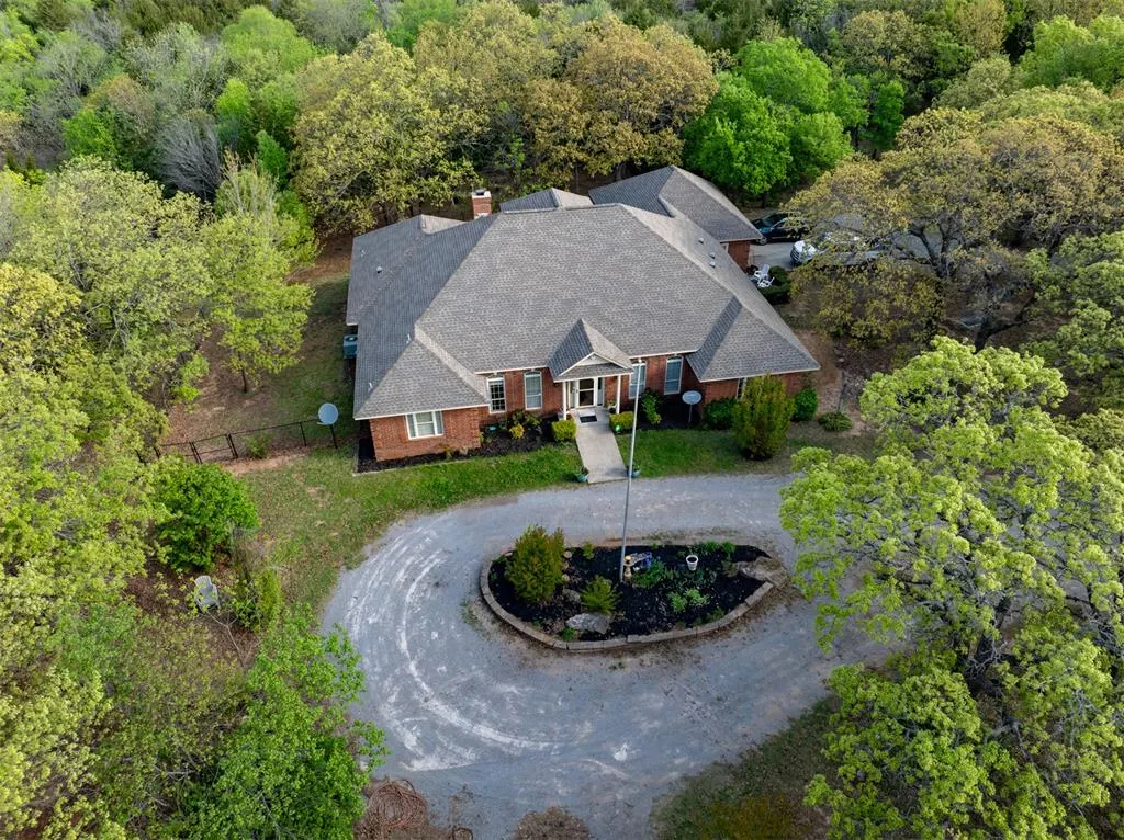Front exterior — 342420 E 1070 Road, Shawnee, OK 74855