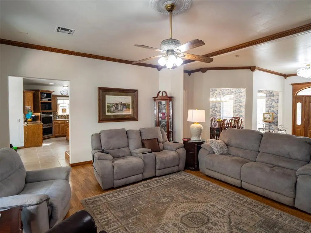 Photo 9 — 342420 E 1070 Road, Shawnee, OK 74855