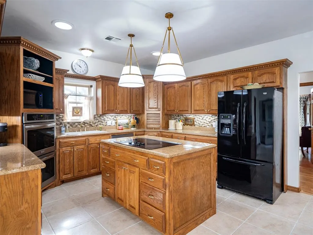 Photo 12 — 342420 E 1070 Road, Shawnee, OK 74855