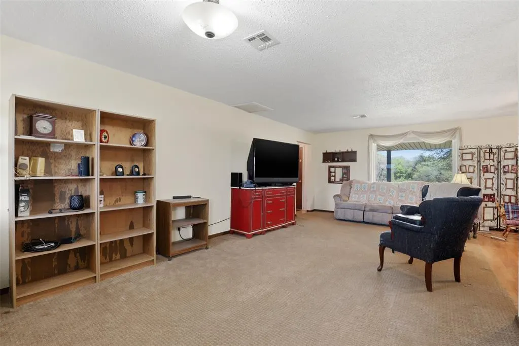 Photo 13 — 15132 SW 74th Street, Mustang, OK 73064