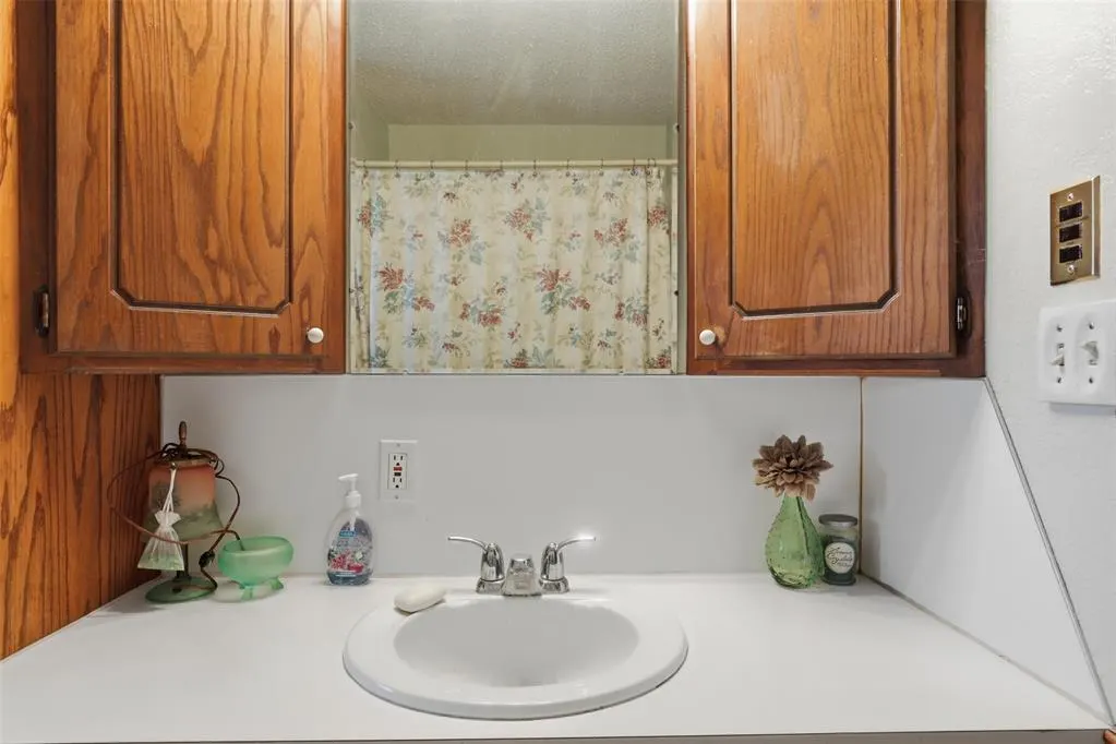 Photo 29 — 15132 SW 74th Street, Mustang, OK 73064