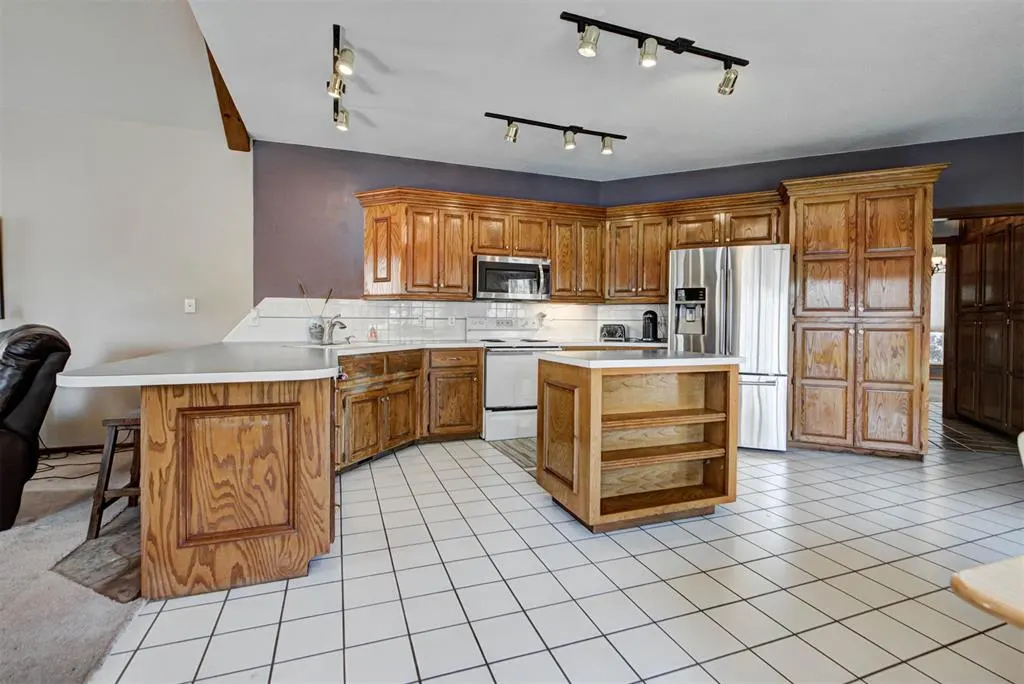 Photo 16 — 608 N Remington Way, Mustang, OK 73064
