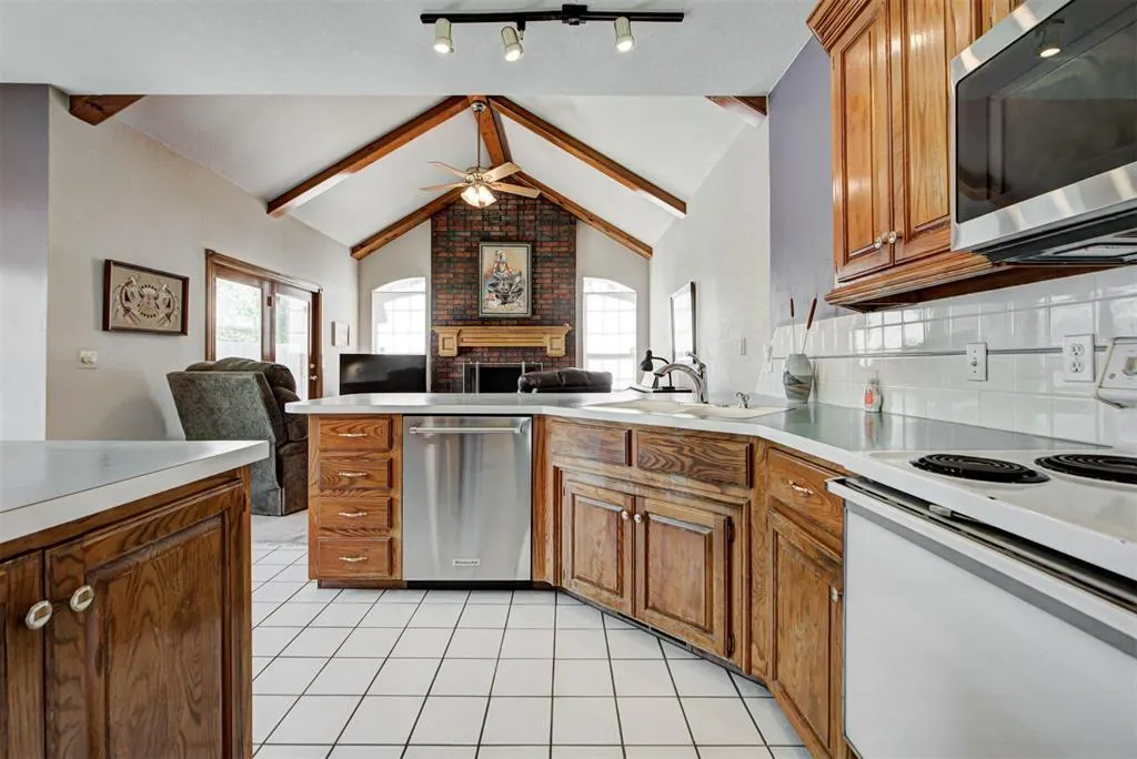 Photo 19 — 608 N Remington Way, Mustang, OK 73064