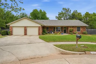 Sold home at 706 Inverness Court