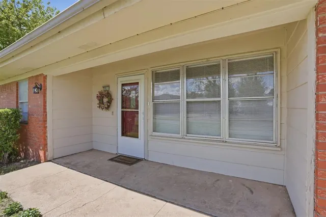 Photo 8 — 1511 D Street, Snyder, OK 73566