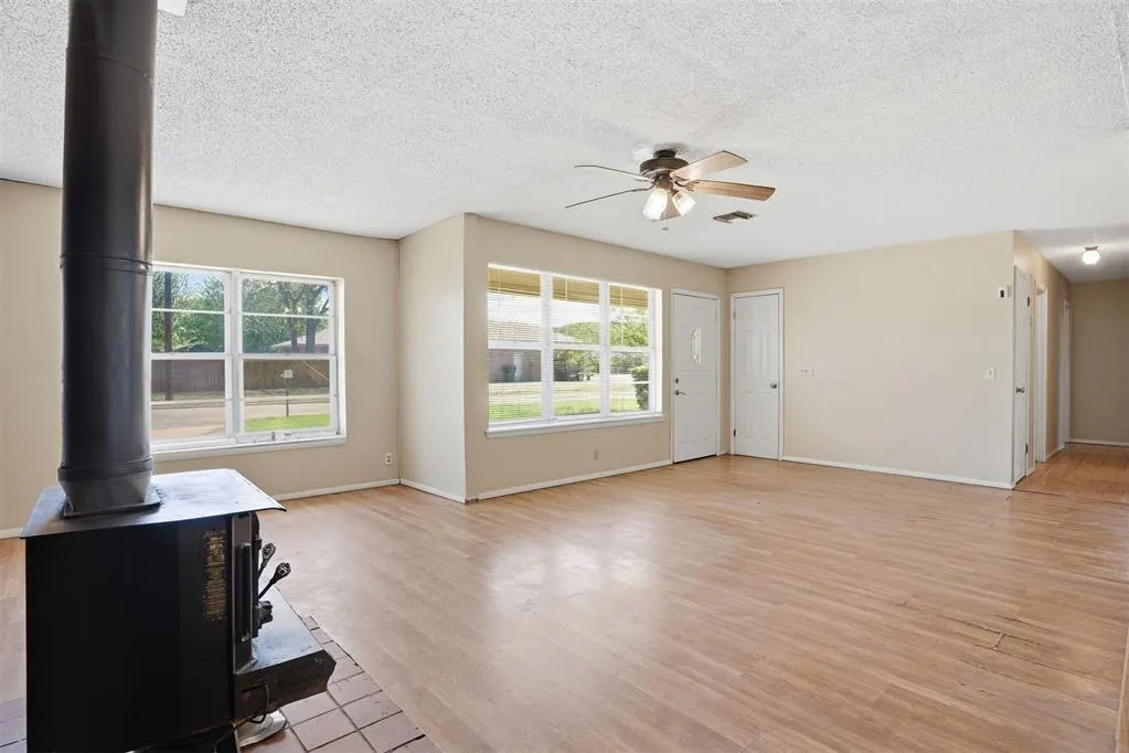 Photo 18 — 1511 D Street, Snyder, OK 73566