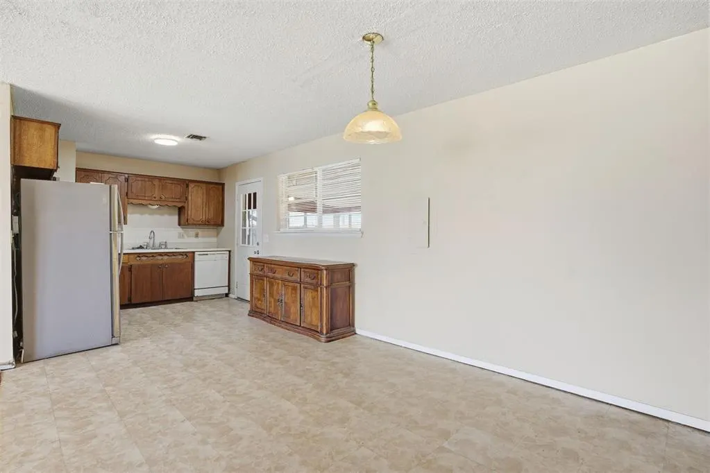 Photo 25 — 1511 D Street, Snyder, OK 73566