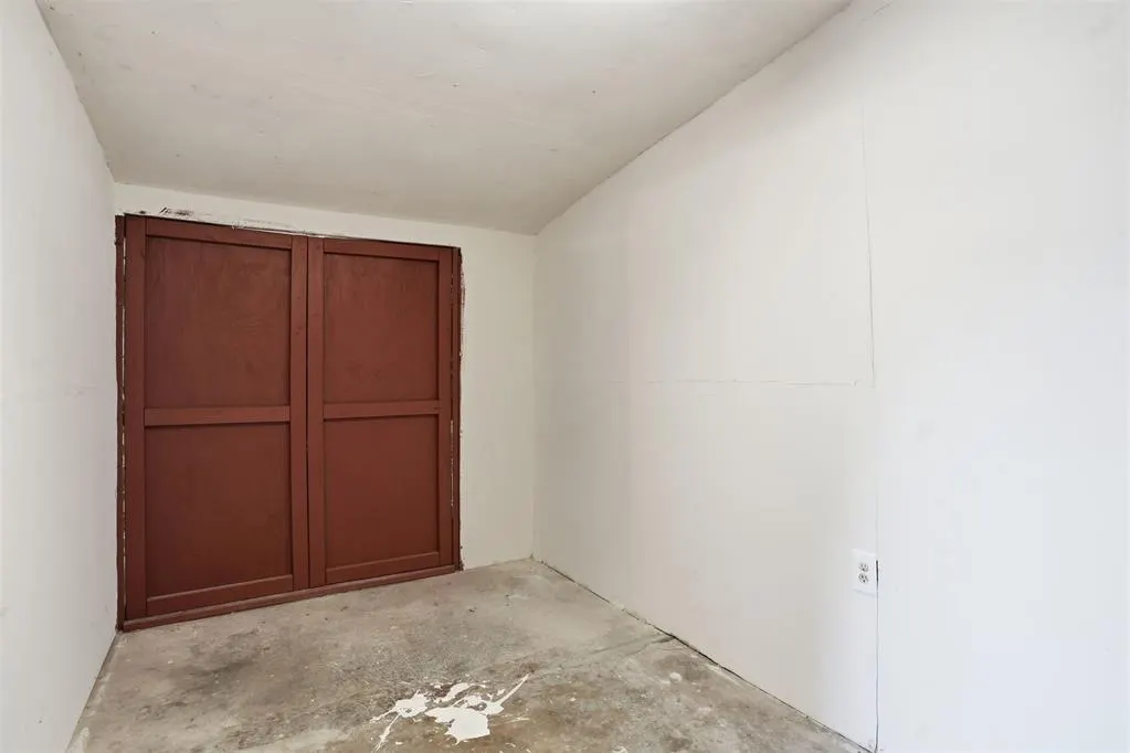 Photo 36 — 1511 D Street, Snyder, OK 73566