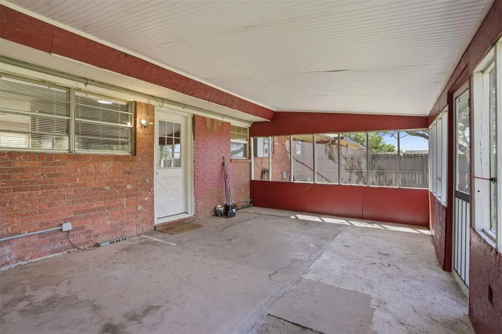 Photo 39 — 1511 D Street, Snyder, OK 73566