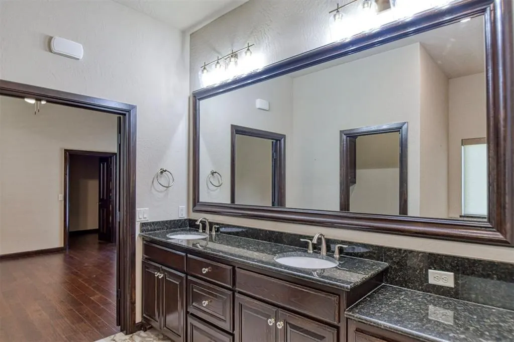 Photo 33 — 13500 Matera Circle, Oklahoma City, OK 73170