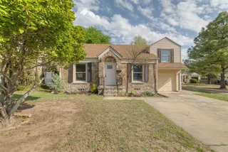 Sold home at 2405 NW 32nd Street