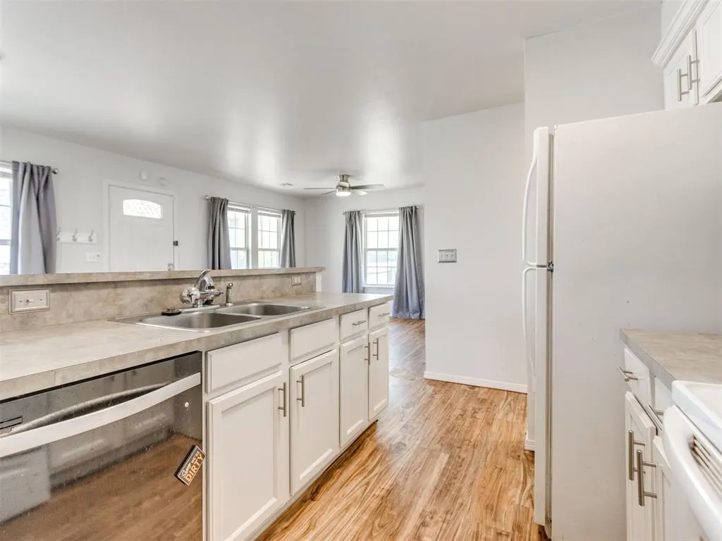 Photo 11 — 746 SE 39th Street, Oklahoma City, OK 73129