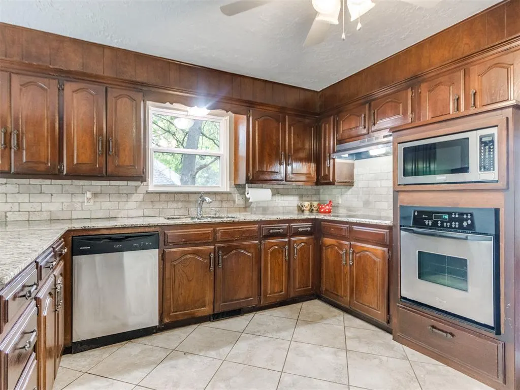 Photo 19 — 337 George L Cross Drive, Norman, OK 73069