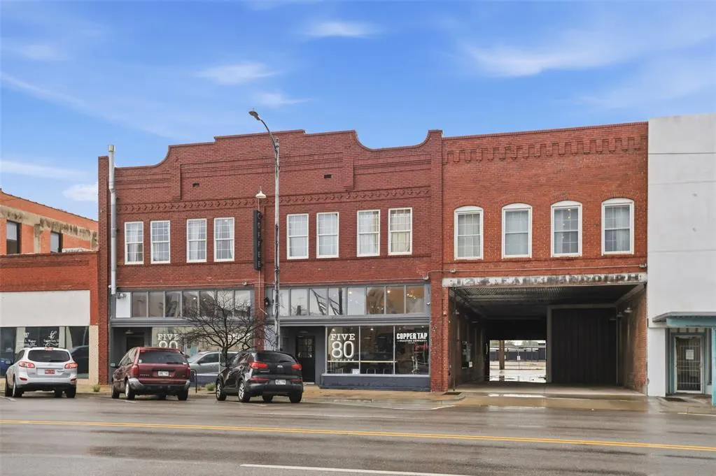Front exterior — 120 E Randolph Avenue, Enid, OK 73701