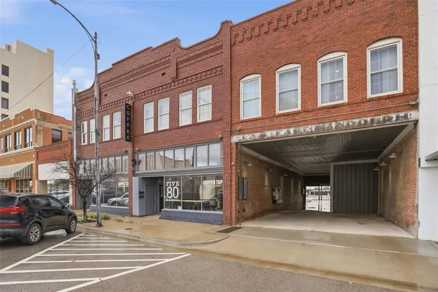 Photo 2 — 120 E Randolph Avenue, Enid, OK 73701