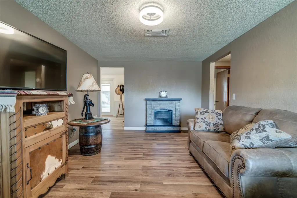 Photo 3 — 1109 Teal Place, Edmond, OK 73003
