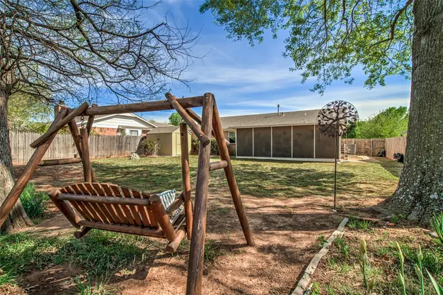 Photo 6 — 1109 Teal Place, Edmond, OK 73003