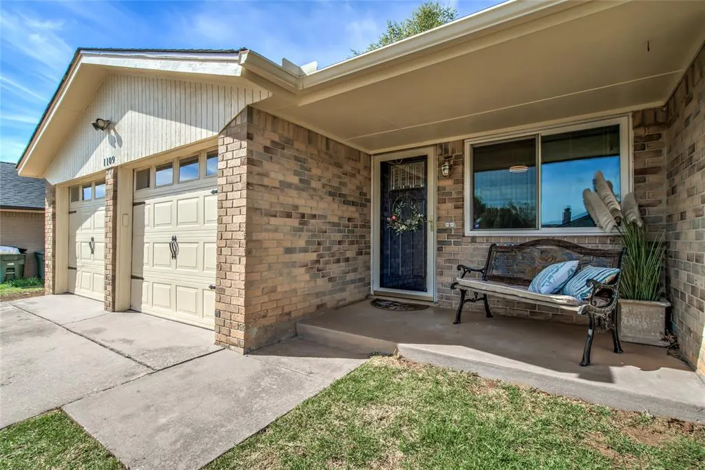 Photo 9 — 1109 Teal Place, Edmond, OK 73003