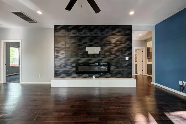 Photo 7 — 2107 NW 20th Street, Oklahoma City, OK 73107