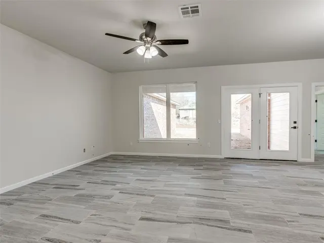 Photo 6 — 1509 NE 7 Street A, Oklahoma City, OK 73117