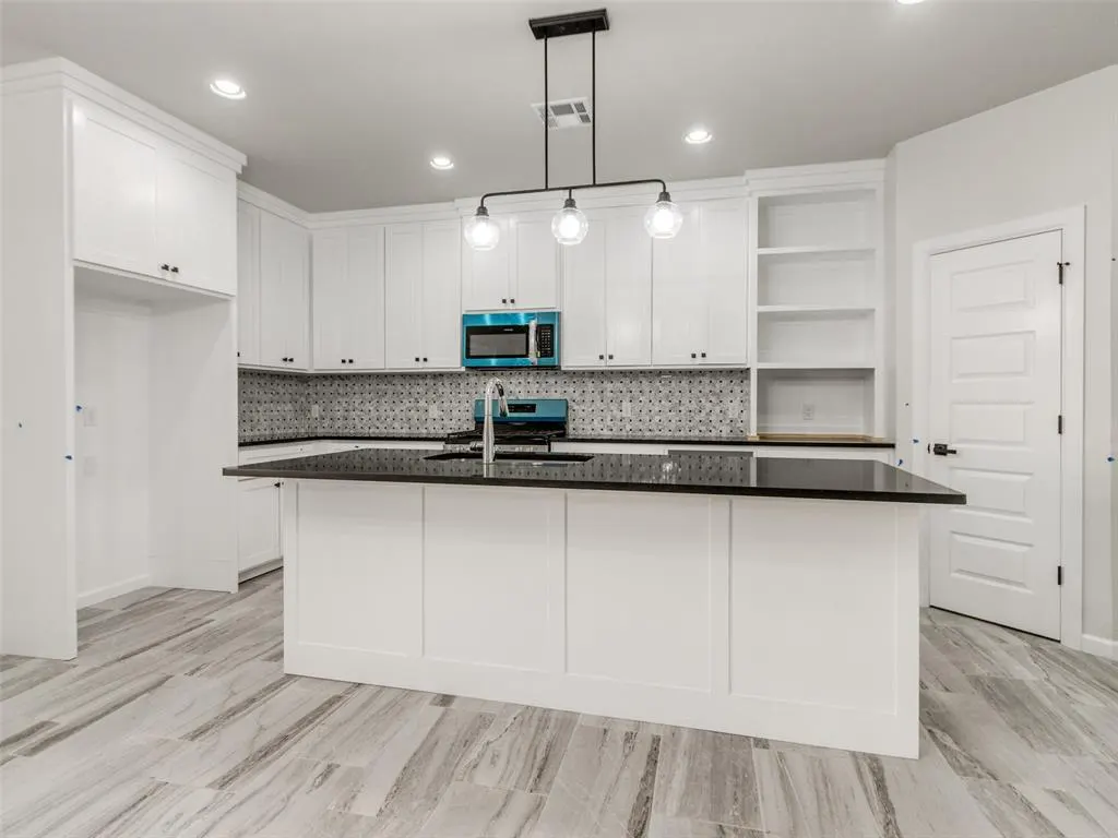 Photo 12 — 1509 NE 7 Street A, Oklahoma City, OK 73117