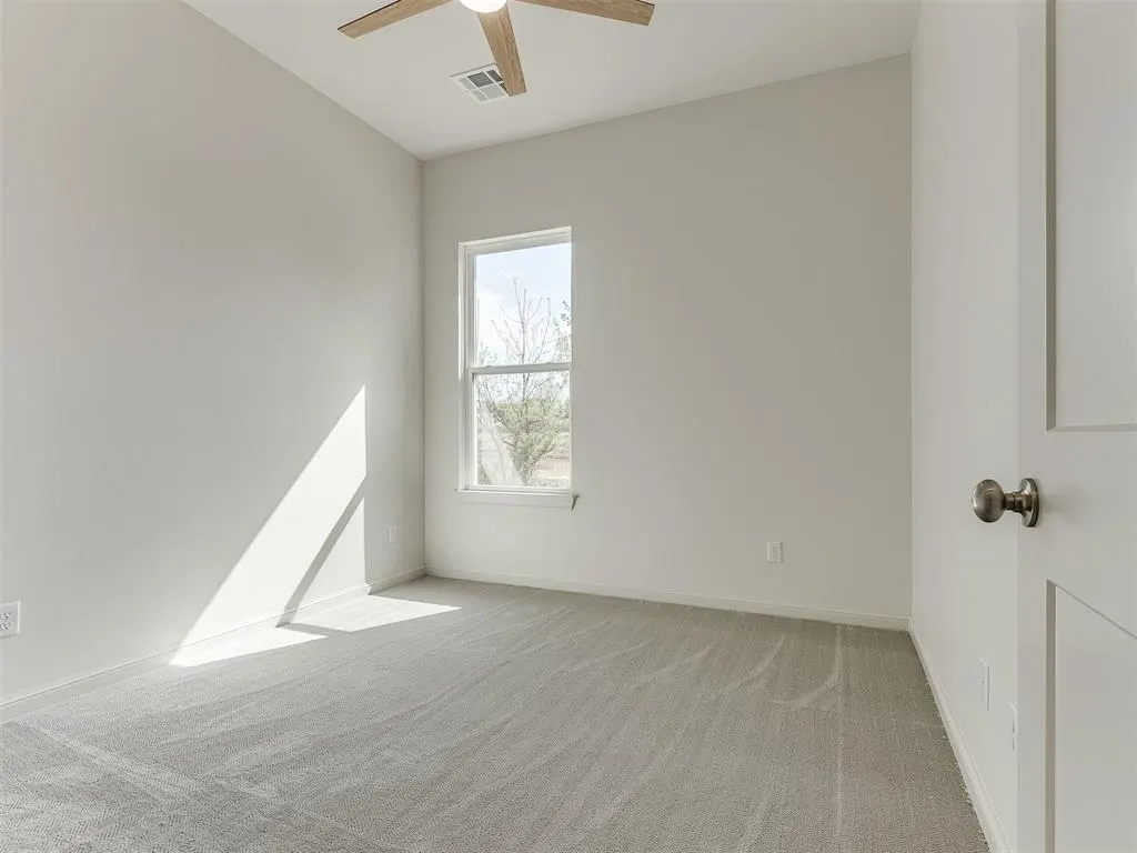 Photo 29 — 516 S Freedom Drive, Mustang, OK 73064