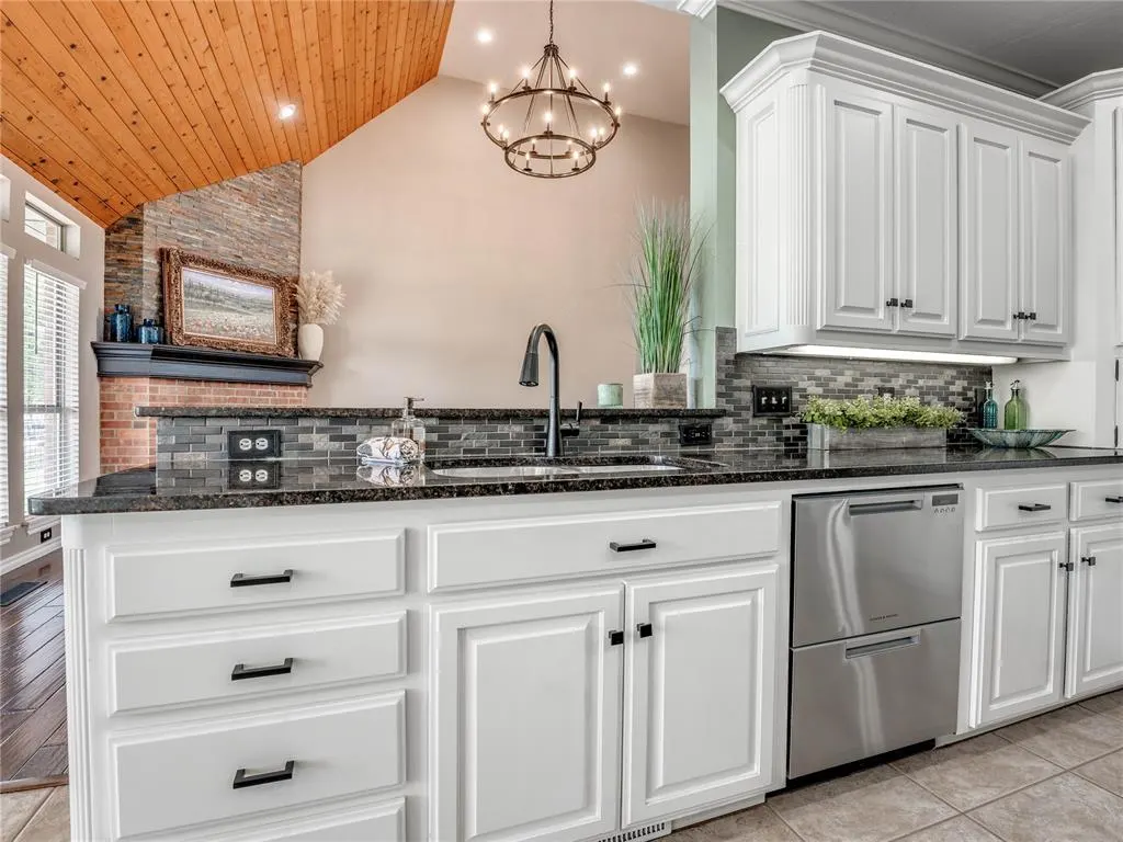 Photo 20 — 3805 Highridge, Edmond, OK 73003