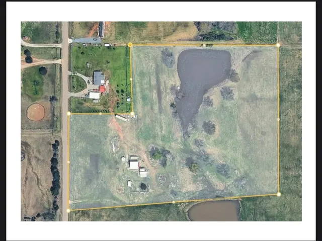 Photo 3 — 20537 W Gaddy Road, Tecumseh, OK 74873