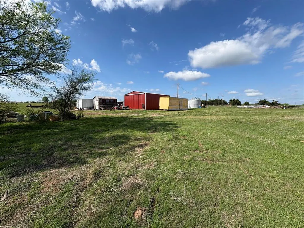 Photo 5 — 20537 W Gaddy Road, Tecumseh, OK 74873