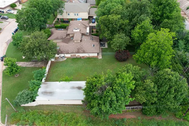 Photo 2 — 1819 NW 42nd Street, Oklahoma City, OK 73118