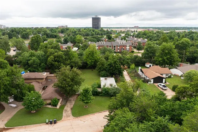 Photo 4 — 1819 NW 42nd Street, Oklahoma City, OK 73118