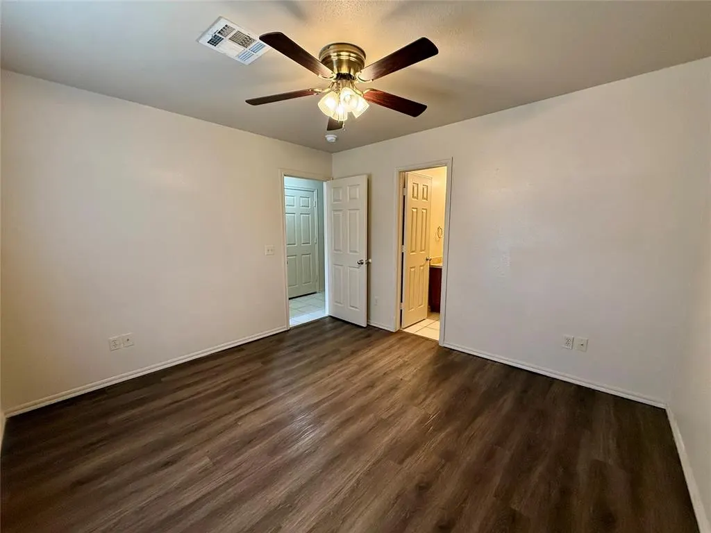 Photo 7 — 5 Lombardy Place, Clinton, OK 73601
