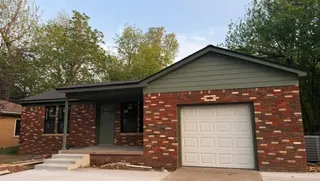 Sold home at 1038 W Boyd Street