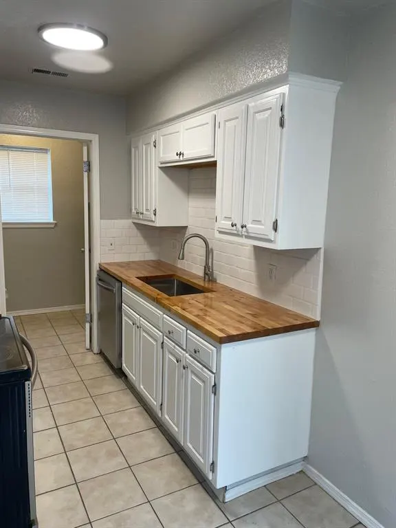 Photo 6 — 8300 NW 10th Street 28, Oklahoma City, OK 73127