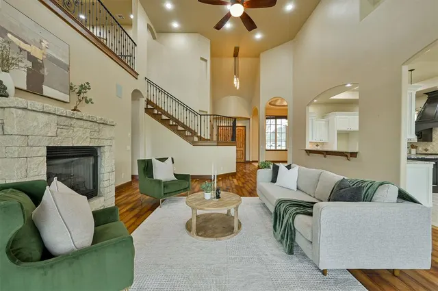 Photo 5 — 11601 Marbella Drive, Oklahoma City, OK 73173