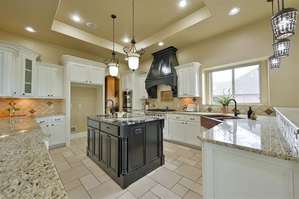 Photo 11 — 11601 Marbella Drive, Oklahoma City, OK 73173
