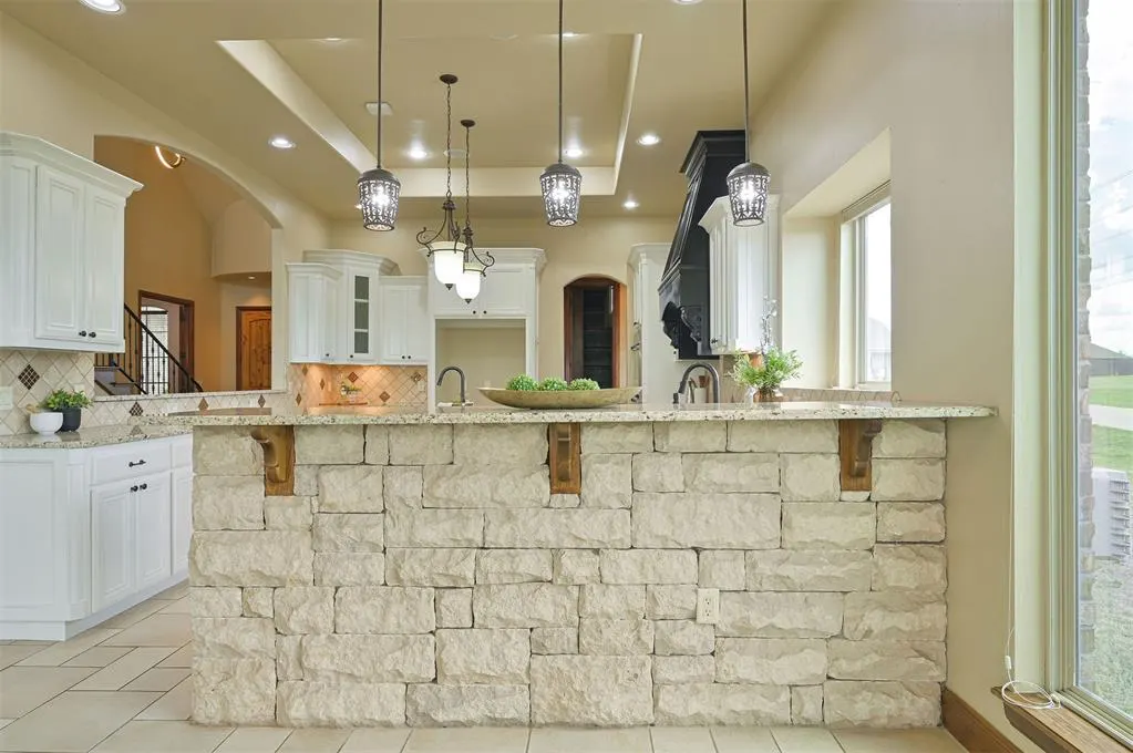 Photo 14 — 11601 Marbella Drive, Oklahoma City, OK 73173