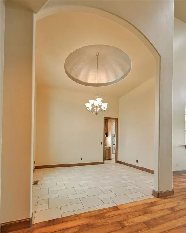 Photo 19 — 11601 Marbella Drive, Oklahoma City, OK 73173