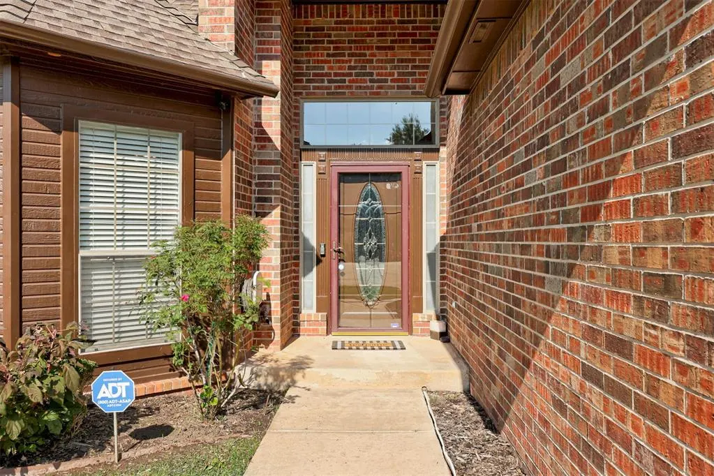 Photo 6 — 1137 Pinehurst Drive, Norman, OK 73072