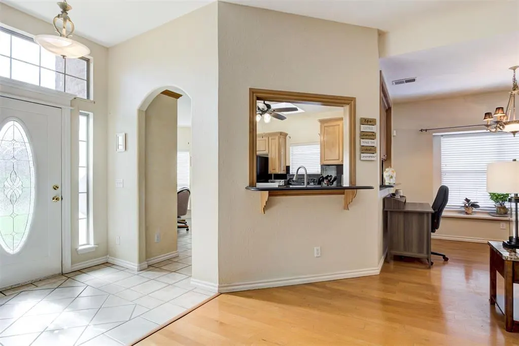 Photo 7 — 1137 Pinehurst Drive, Norman, OK 73072
