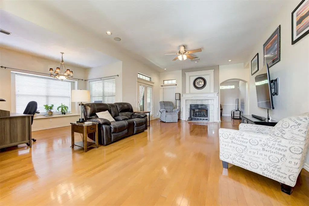 Photo 8 — 1137 Pinehurst Drive, Norman, OK 73072