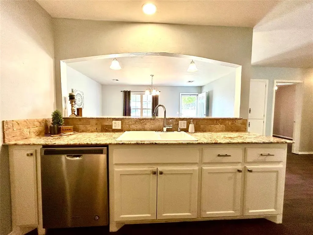 Photo 12 — 623 W Morgan Drive, Guthrie, OK 73044