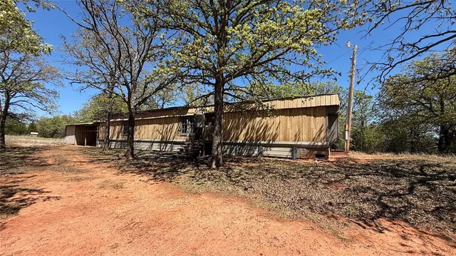 Photo 3 — 25591 Blackjack Lane, Macomb, OK 74852