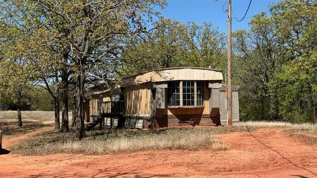 Photo 5 — 25591 Blackjack Lane, Macomb, OK 74852