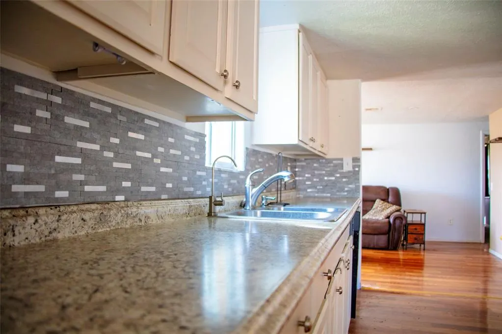 Photo 10 — 1208 S Grand, Ninnekah, OK 73067