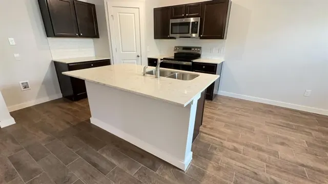 Photo 3 — 17019 Oak Ridge Circle, Newalla, OK 74857